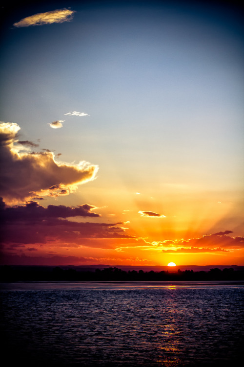 breathtakingdestinations:  Shoalhaven River - Australia (von Andy Hutchinson)