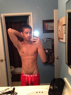 lilmexicanboi1:  its-dori:   dlniggas:  exposingdlniqqaz:  xdroox formerly known as xaykiddox exposed!  Thanks Em Kay for the sexxxy submission :-) http://dlniggas.tumblr.com  He’s hot never heard of him before  www.its-Dori.tumblr.com   Freaking sexy!