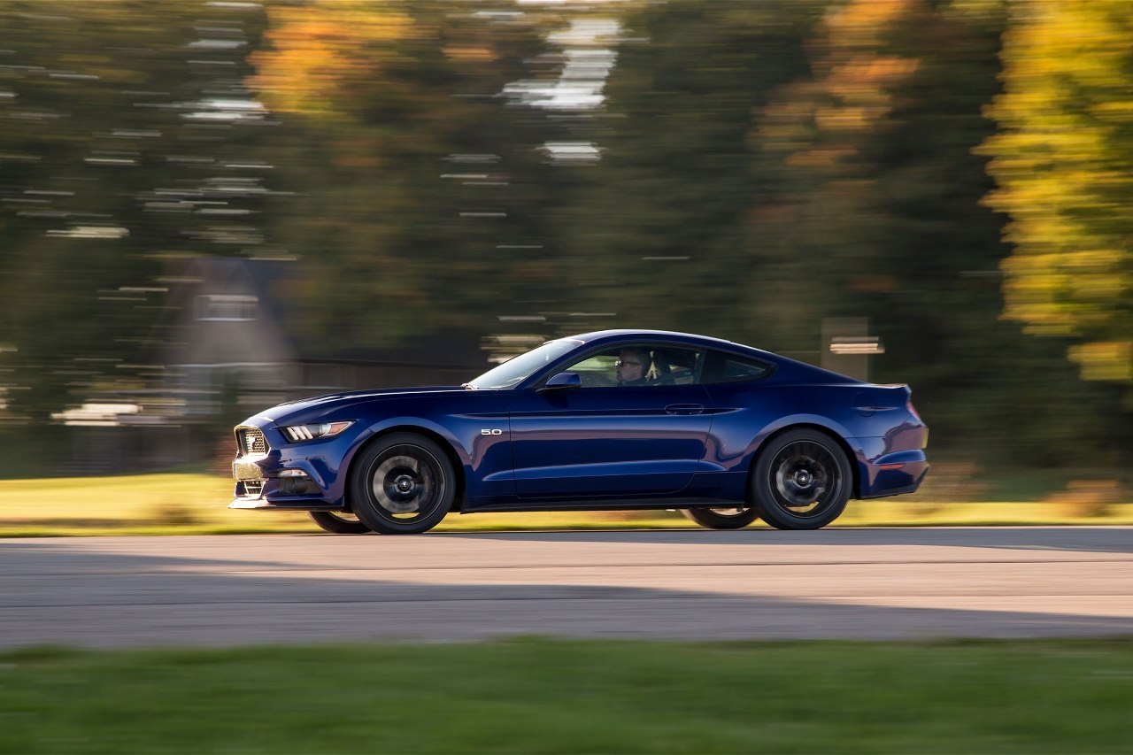 ivantimofeev:  2015 Ford Mustang GT