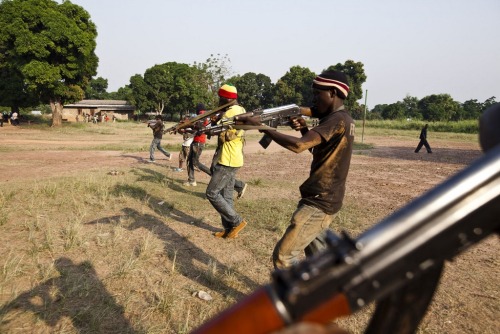 house-of-gnar:Anti-balaka militiamen, who were former members of the Central African Armed Forces (F