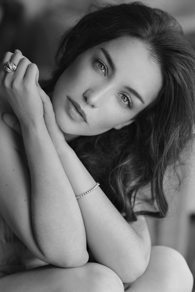 Ti vedi cosi come sei &hellip; Donna .. e come donna .. riconosco in te .. l'amore.