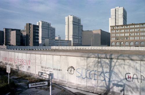 Porn chrisjohndewitt: The Berlin Wall on Zimmerstrasse photos
