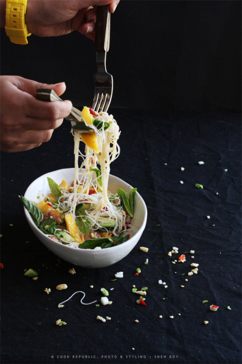Thai Prawn Mango Salad with Nam Jim Dressing