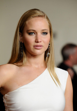 Sweet! Jennifer Lawrence!