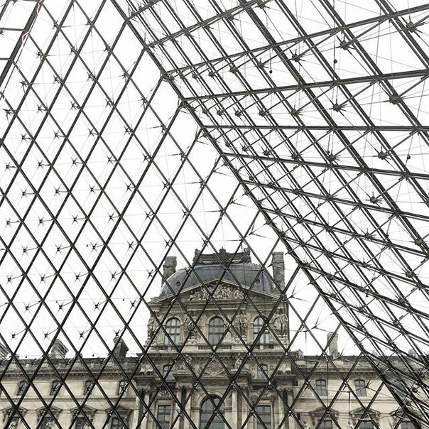 melodyandviolence:  Paris by   figtny   