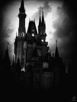 tales-of-the-night-whisperer:  The Castle by pandy-dandy Edited by Me (Please do not remove credit) 