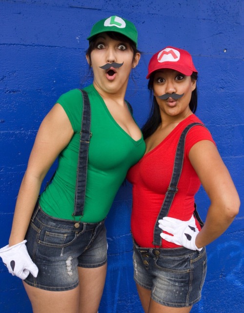 cosplay-paradise:  Mario and Louigicosplayparadise.net adult photos