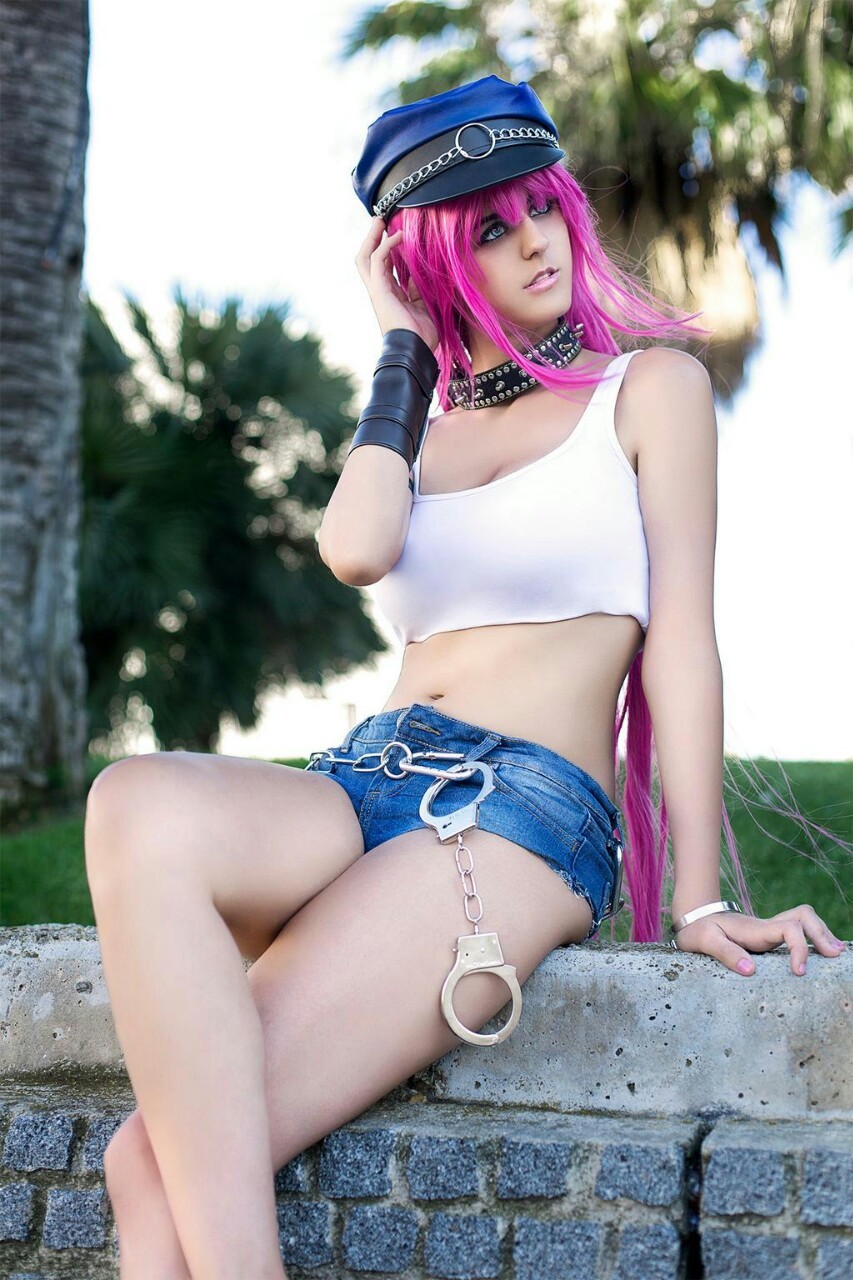hottestcosplayer:  Hottest Cosplayer features the hottest cosplayers from around