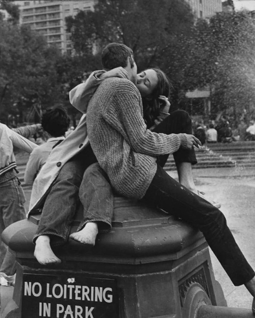 Porn tamburina: André Kertész, Washington Square photos