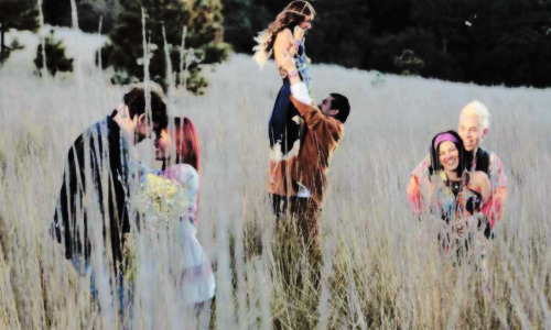 omg-anahi:  Por que amar és algo celestial… 