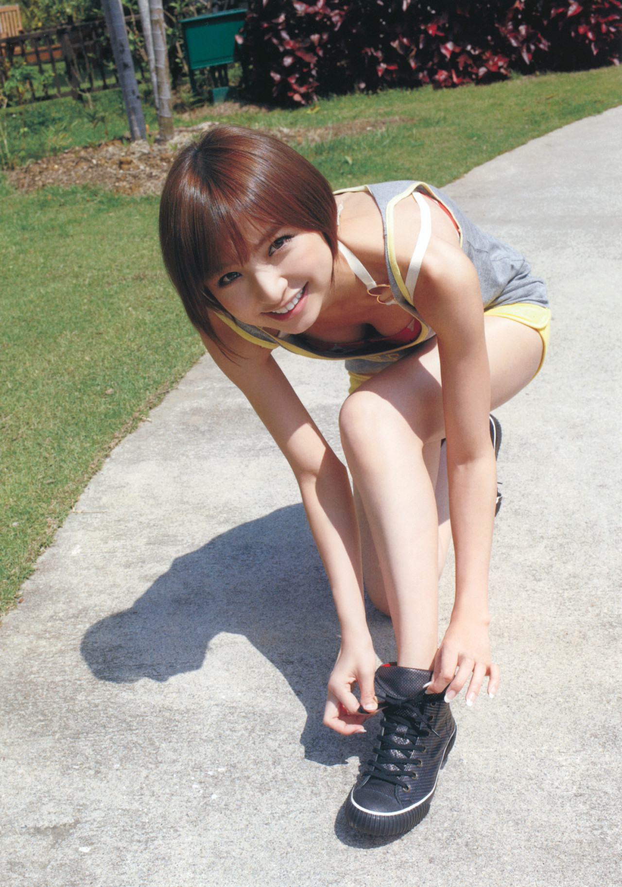 voz48reloaded:  Shinoda Mariko photobook 「Memories」