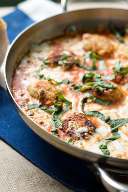 foodffs:  BAKED CHICKEN PARMESAN MEATBALLS IN TOMATO CREAM SAUCE  Really nice recipes. Every hour.