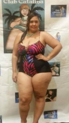 Thick women/ BBWs