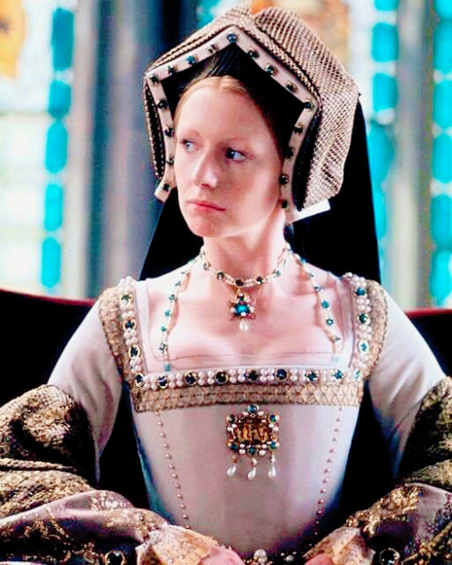 queenemaker: Jane Asher as Jane Seymour in Henry VIII and His Six Wives (1972)