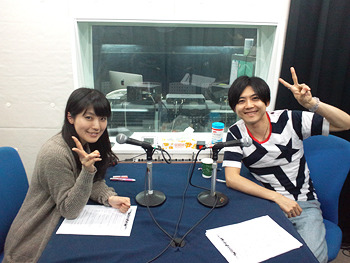 fuku-shuu:  Kaji Yuuki (Eren), Ishikawa Yui (Mikasa), and Hashizume Tomohisa (Bertholt) at the broadcast session of the first “Attack on Titan: Junior High After School Radio” episode! The first/A Part will feature two seiyuu fromt he show while
