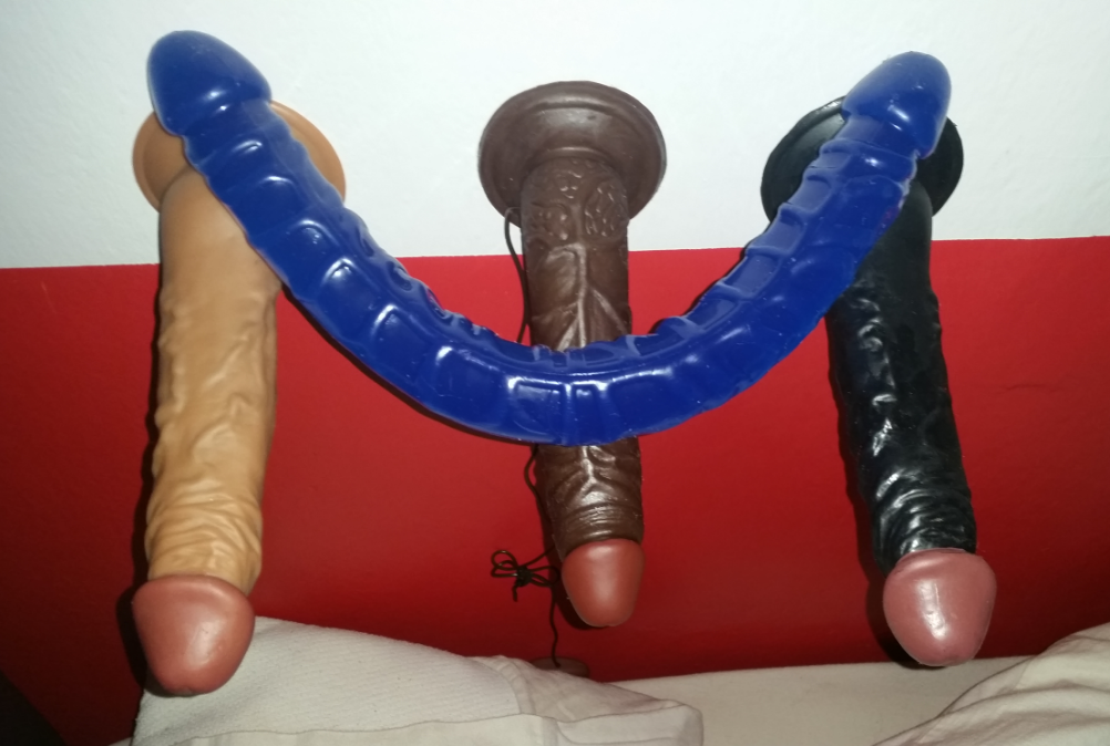 sissypixiex:  Dildos! ;) 💋 redrosexxx ;)