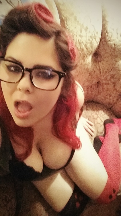 angiev13:    Ah, victory curls, Harley socks and my favorite glasses ;) Wish someone was here to lick my nipples!  