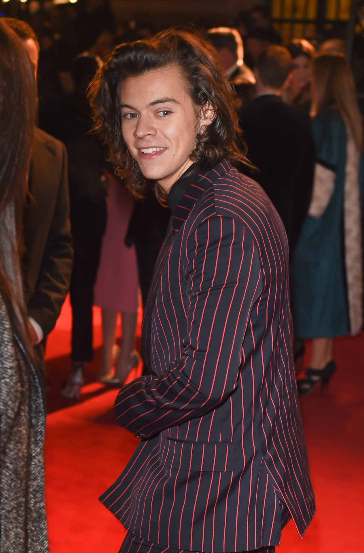 direct-news:  ALBUM - Harry Styles attends the British Fashion Awards at London