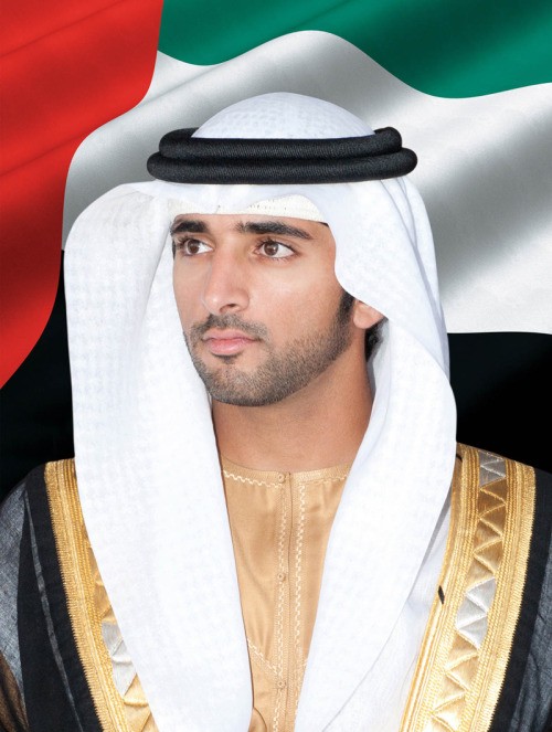 karetjuice:   the-sick-dancer:  napoleonfucker69:  wikatiepedia:  why are people so obsessed with English royalty when the best looking one looks like a rusty doorknobi’m more into the prince of dubai f yeah look at himhe so prettysometimes he like