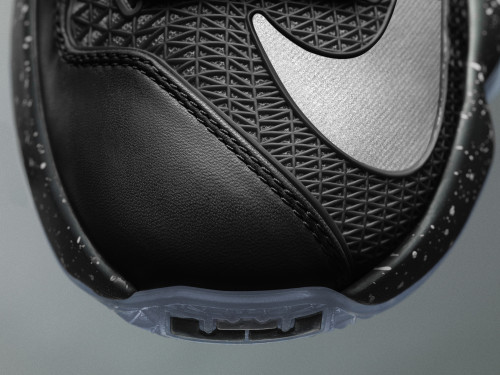 sneakersxish:  NIKE LEBRON 13 ELITE FOR THE PLAYOFFS The LEBRON 13 Elite is an evolved version of LeBron James’s thirteenth shoe that features key technical details including a durable cage upper, full-length bootie and hexagonal Zoom Air units.SHOW