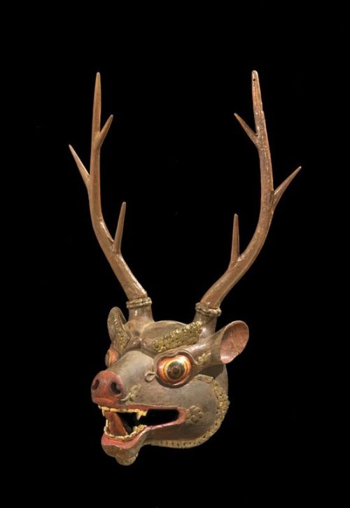 virtual-artifacts:Deer Mask, 18th-19th century. Bhutan. Papier-mâché, polychrome, 35 x 24 cm. Bruce 