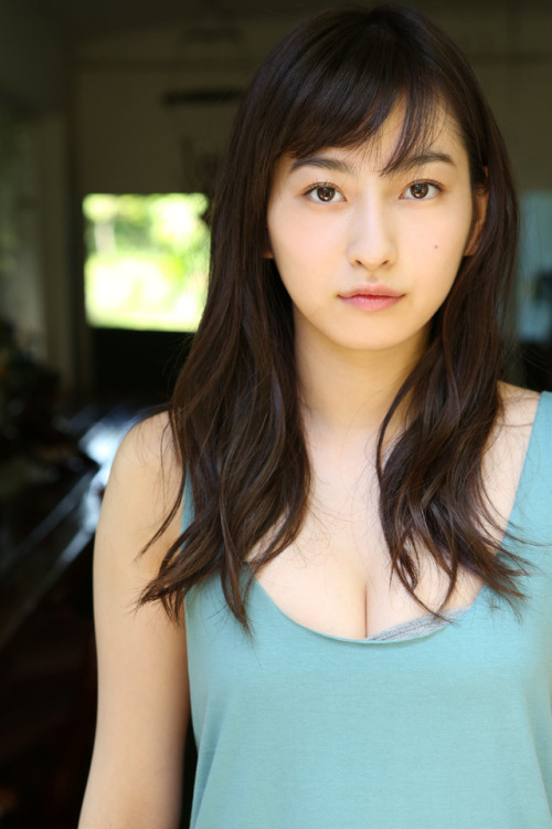 Akari Uemura