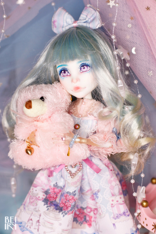 Sale Sweet Lolita Monster high Spectra Vondergeist OOAK repaint custom doll