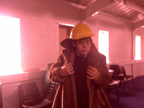 hazums:  im gONNA POP SOME TAGS ONLY GOT 20 DOLLARS IN MY POCKET 