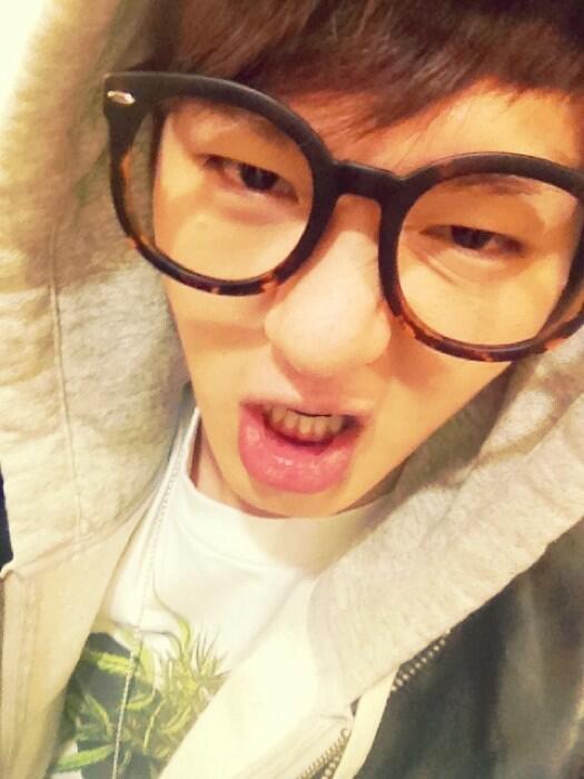 nielmermaid:  cutie changsub twitter selcas ｡◕‿◕｡ 