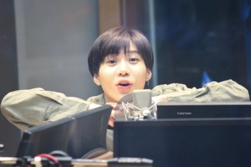 lovetaem: [180628] Kangta’s “Starry Night” radio credit: @FungTaem no editing or r