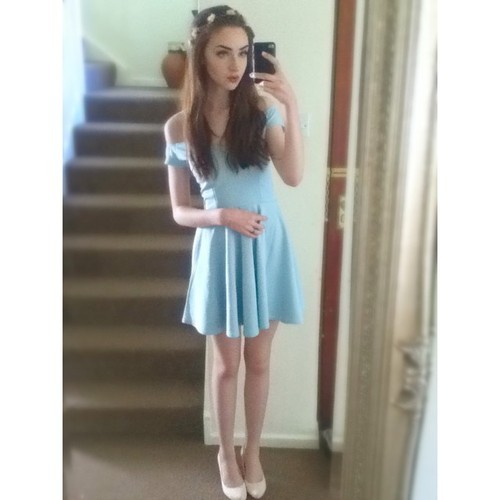 nymphe-etoile:  pastelnymphette:  nymphe-etoile:  re-uploading ^.^  you are gorgeous!!