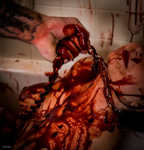 tracks-of-light:  Kept. Blood, blood, and more blood. (Some screams too.) A little sneak into our bloody hotel room night, with @tatted-taylor.   [P:not on Fet, edits: me.]