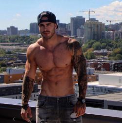 fitness-motivation-quotes: Tough Man : Mike Chabot Follow Mike on his official social media accountsInstagram:https://www.instagram.com/mikechabotfitness/ 