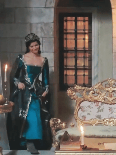 Sultans And Their Colorful Clothes + The Noble Look Of Ksem Sultan's Deep Blue Caftan
