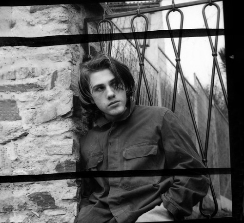 helenspreference:Christoph Waltz in Kopfstand (1981) by Lillian Birnbaum