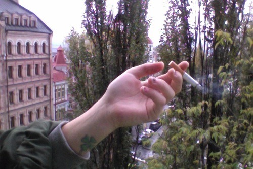 ivoryunknown:  pale/glow 