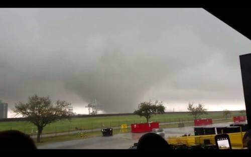 Tornadoes hit New Orleans and NASA FacilityAt least 7 tornadoes tore through Louisiana and Mississip