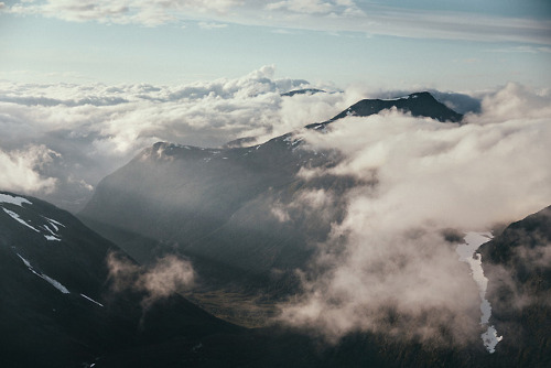 90377:Cloud Theater. Ormula by Paulina Wierzgacz