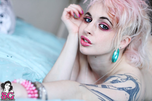 savingthrowvssexy:  Mandy Morbid