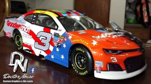 This was my first split paint job tribute to Dale Earnhardt Sr.&rsquo;s Winston (all-star race) 