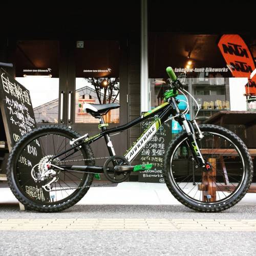 takebow-tune:  ふむ、良い出来だ。 お父さん、お母さん。 お子さまのバイクに目の色変えるの、 全力で付き合います。 #takebowtunebikeworks #cannondale #