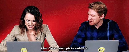 kylemclachlan:Star Wars Cast Takes “Which Star Wars Character Are You?” Quiz