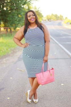 fashiontofigure:Rule breaker! Nicole looks flawless in horizontal stripes! Perri Asymmetric Stripe Dress ฼.50