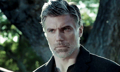 ansonmountdaily: Anson Mount in the trailer for The Virtuoso (2020), dir. Nick Stagliano A lonesome 