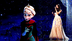 kpfun:  Idina Menzel and Elsa sings “Let It Go,” the 86th Annual Academy Award