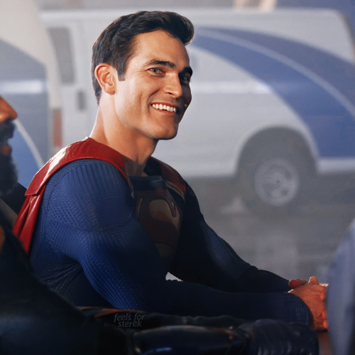 feelsforsterek: Tyler Hoechlin in Crisis On Infinite Earths: Hour Five