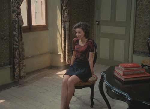 blushm:Claire’s Knee (Eric Rohmer)