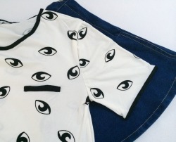 bottomers:  lazypacific:  &ldquo;eye c u&rdquo; part 2 featuring pocket tee + denim skirt ❃❃  THESE ARE ADORABLE OMG