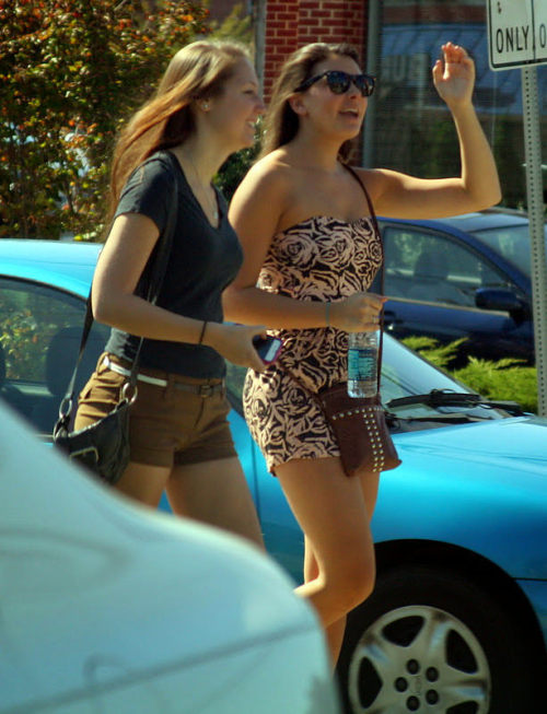 sbaughncandids:http://candidca.com/threads/two-sexy-juicy-friends-shorts-vs-romper.45/Join the free 