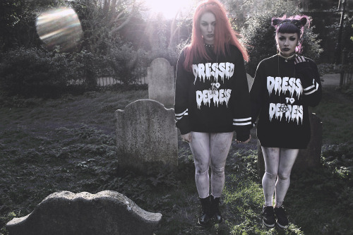  Models : Cervena Fox and Rebecca Crow. 